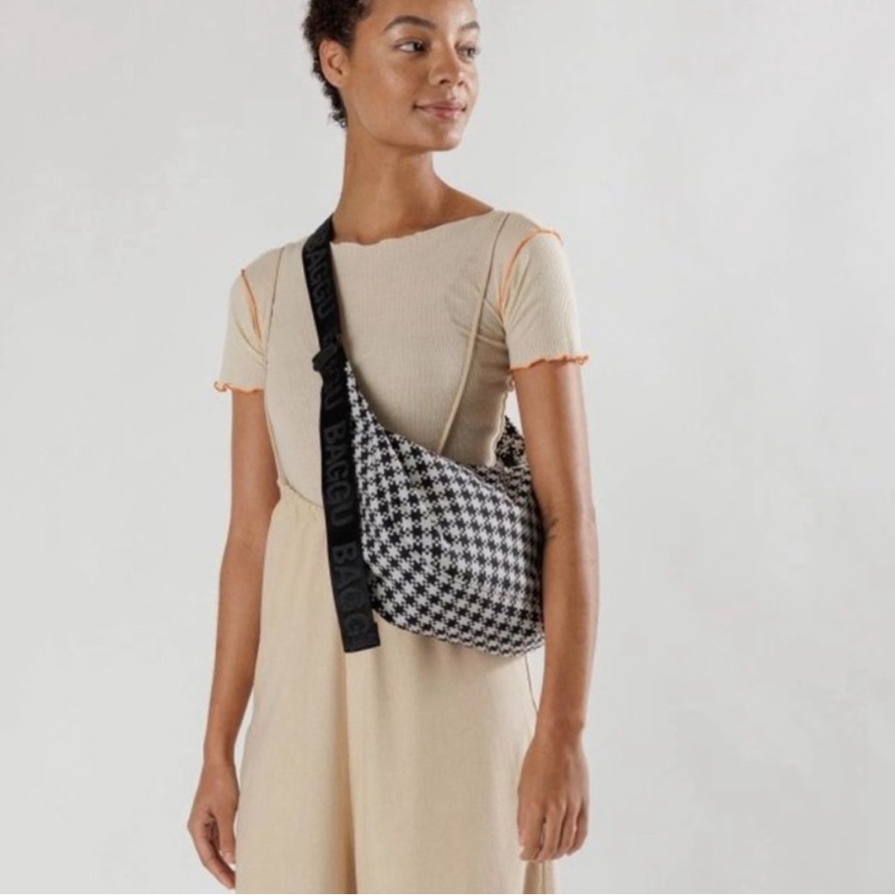 Baggu Black & White Pixel Gingham Medium Crescent Bag